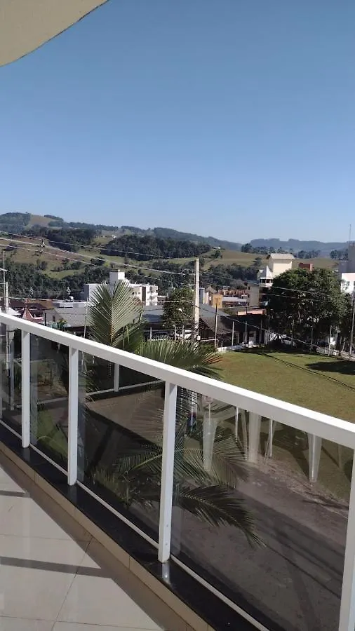 Apto Lirio Do Vale - 3 Quartos -Apto Espacoso Com Varanda E Vista Para O Vale - Ao Lado Do Parque Termal! Piratuba